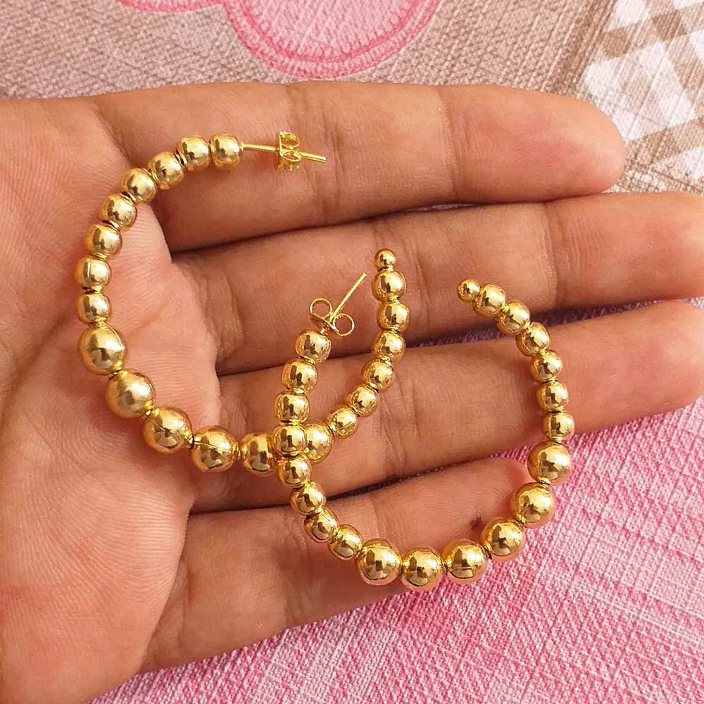 Brinco De Argola Com Bolinhas Folheado A Ouro 18k - Imagem 4