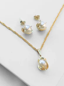 Conjunto Colar E Brinco Pérola Folheado A Ouro 18k