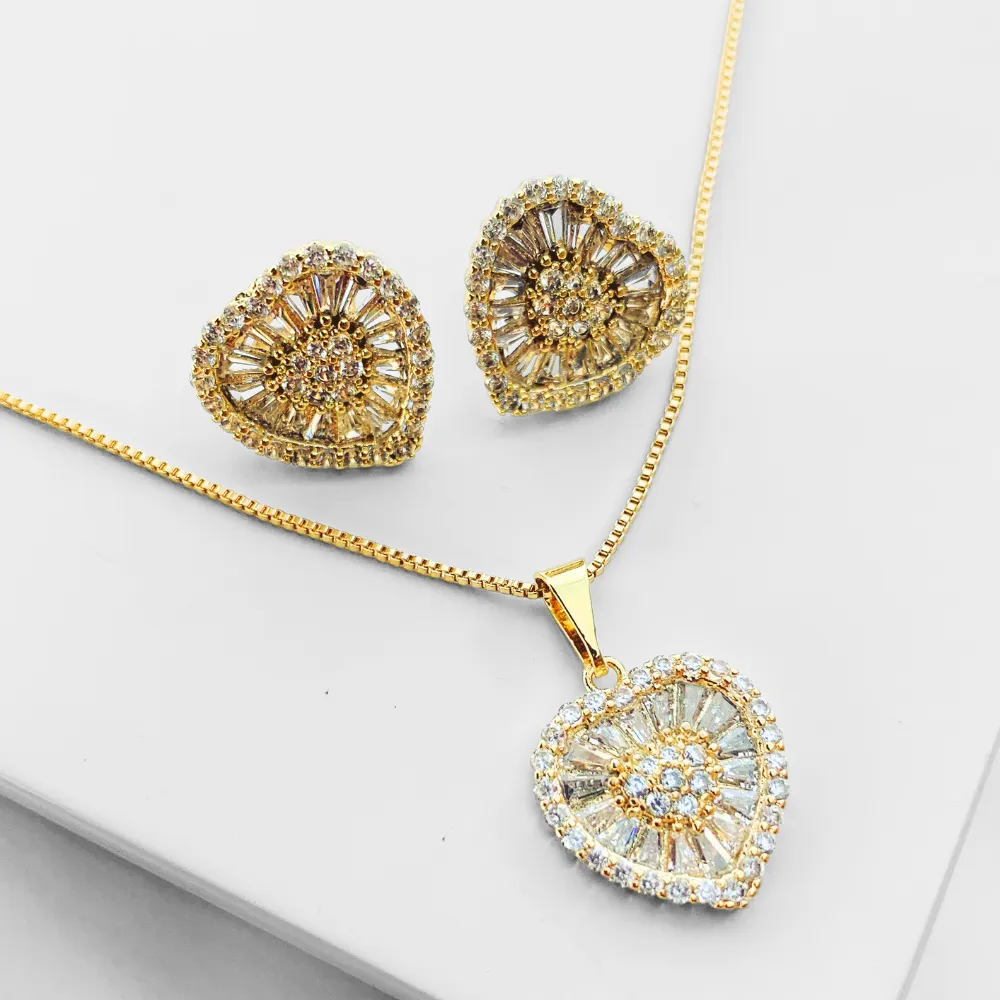 Conjunto Colar E Brinco Coração Zircônia Cristal Folheado A Ouro 18k