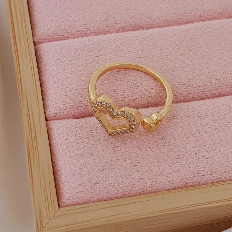 Anel Regulável Detalhe Coração Strass com Micro Zircônia Folheado (Alta fusão) Dourada em Flash Ouro 18k - Imagem 3