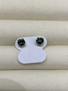  Produto: Brinco Ponto de Luz Zirconia Verde Folheado a Ouro 18k