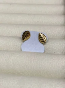 Brinco Folha Trabalhada Folheado a Ouro 18k